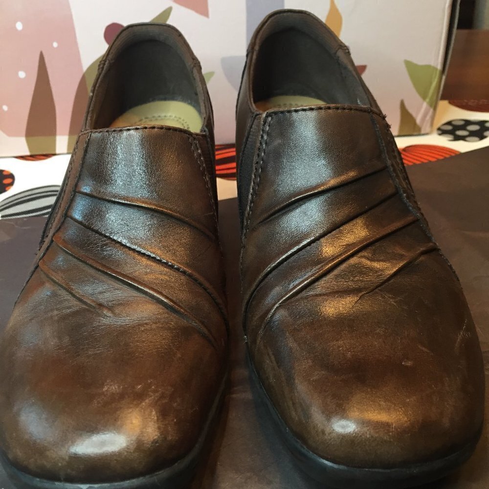 Bass FALLON Shooties Womens Size 7.M Brown Leather Slip-On Loafers